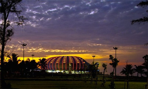 女生做蛋糕前景怎么样，女生创业做蛋糕店好吗